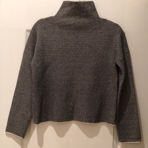 Turtle neck sweater